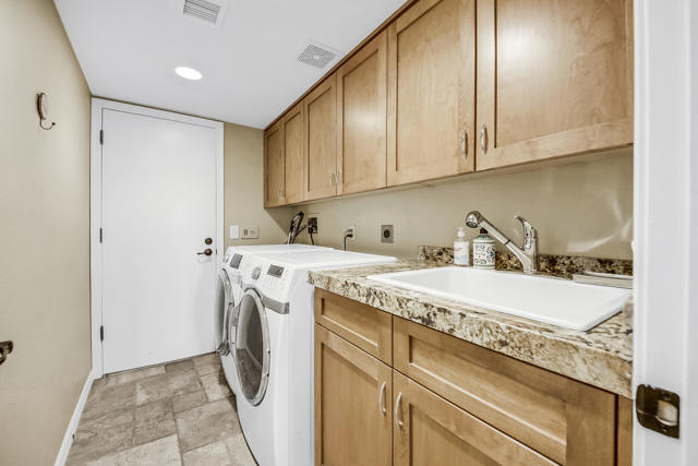 75114 Concho Drive, Indian Wells CA: https://media.crmls.org/mediaz/284cf50a-672e-4bc1-8871-95c5fa1563bc.jpg