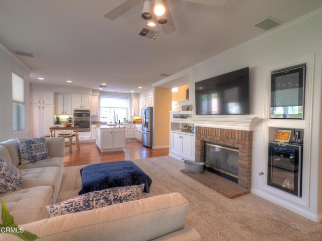 Detail Gallery Image 16 of 54 For 29047 Ironwood Ln, Saugus,  CA 91390 - 3 Beds | 3 Baths