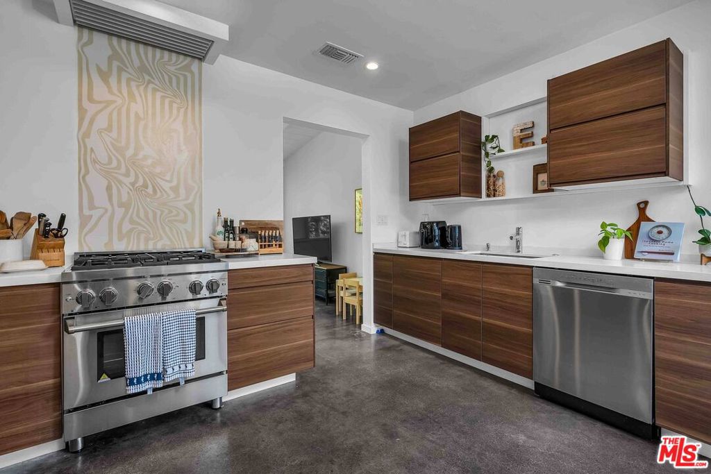 MLS #25614043 image #11