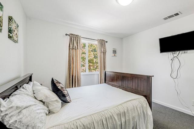 615 Heron Drive, Los Banos CA: https://media.crmls.org/mediaz/284e48de-1011-4fa5-9700-cf9af4426815.jpg