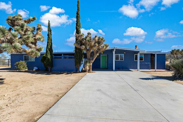 7517 Alaba Avenue, Yucca Valley CA: https://media.crmls.org/mediaz/284e73a7-c2b6-4193-a7eb-57d9e8eb4113.jpg