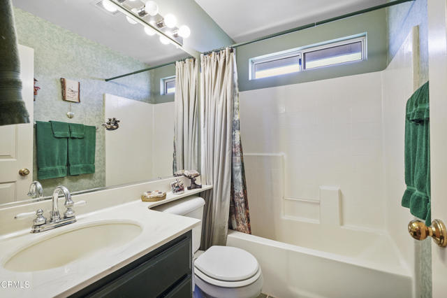 Detail Gallery Image 16 of 38 For 1028 Meadowlark Dr, Fillmore,  CA 93015 - 3 Beds | 2/1 Baths