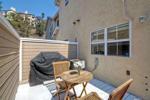 9960 Scripps Vista Way, San Diego CA: https://media.crmls.org/mediaz/285005ad-26cc-424e-9daf-732626430363.jpg