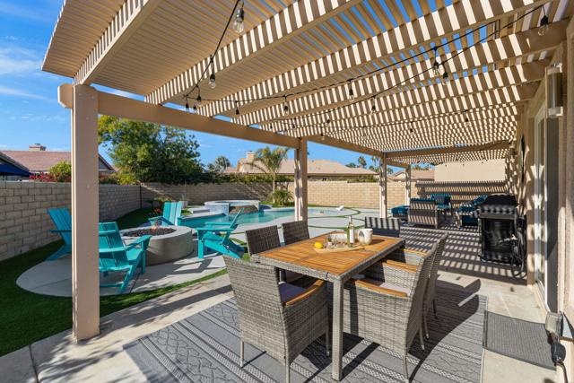 49771 Lincoln Drive, Indio CA: https://media.crmls.org/mediaz/2850183d-6a8e-4177-9851-9af2954e9ca3.jpg