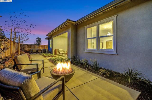 367 W CALABRIA DRIVE, Mountain House CA: https://media.crmls.org/mediaz/28510d2f-5105-4b08-8993-9eef3b2714f3.jpg