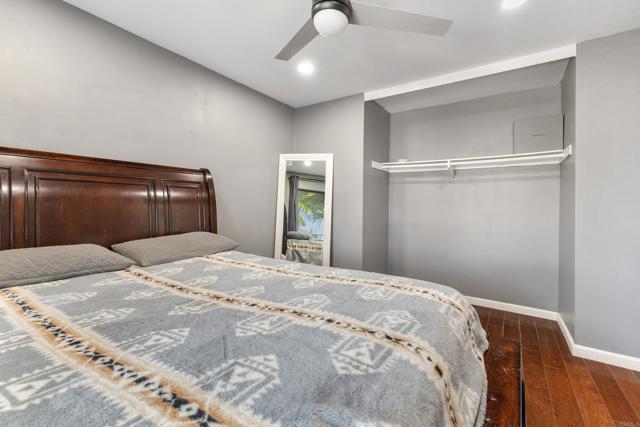 Detail Gallery Image 14 of 21 For 736 Granada Dr, Vista,  CA 92083 - 4 Beds | 2 Baths