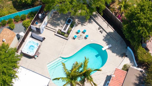 4877 Lorraine Dr, San Diego CA: https://media.crmls.org/mediaz/2851922d-ff33-46bb-9632-4b4364deaf72.jpg
