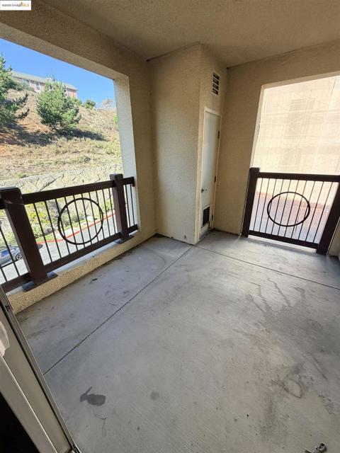 2210 Gellert Blvd, South San Francisco CA: https://media.crmls.org/mediaz/28519f00-7702-411c-9210-5f13e639a143.jpg