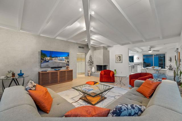 71653 Mirage Road, Rancho Mirage CA: https://media.crmls.org/mediaz/28524f86-29ca-4bf7-ae62-0bcfa2f05694.jpg