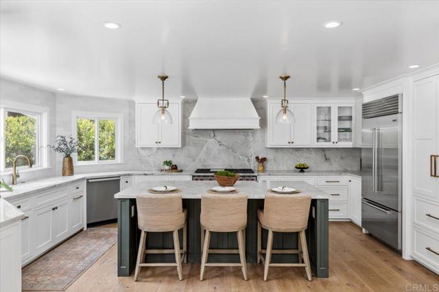 Detail Gallery Image 15 of 34 For 668 Matagual, Vista,  CA 92081 - 4 Beds | 3 Baths