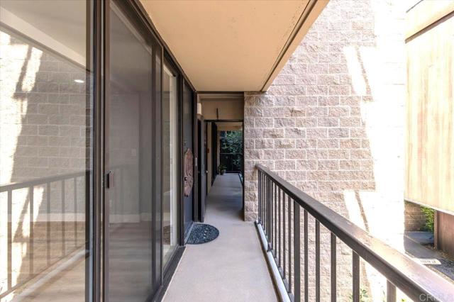 Detail Gallery Image 24 of 27 For 1250 Cave St #3,  La Jolla,  CA 92037 - 2 Beds | 2 Baths