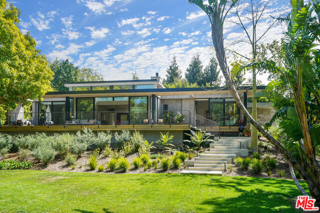6254 Busch Drive, Malibu CA: https://media.crmls.org/mediaz/285391b3-c290-4371-aeca-591d9eda2146.jpg