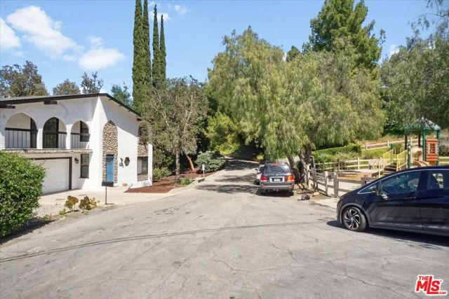 Image 3 for 23539 Valley View Rd, Calabasas, CA 91302
