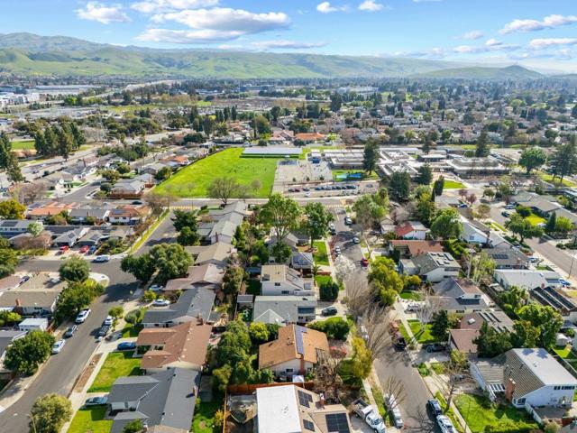 Image 41 of 47 For 261 Los Palmos Way