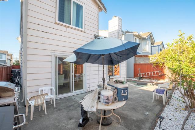 Image 32 of 33 For 15822 Devonwood Way