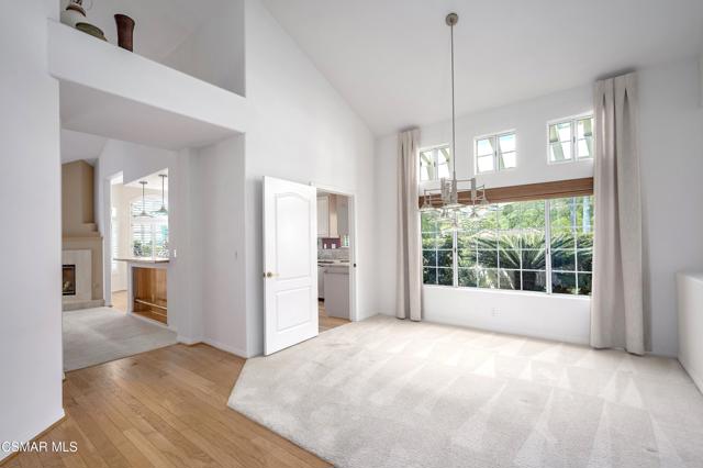 3695 Mapleknoll Place, Thousand Oaks CA: https://media.crmls.org/mediaz/285556d1-84f8-4088-aa51-6b1a9de2affb.jpg