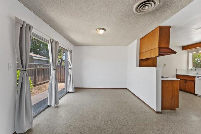 2107 Chanticleer Avenue, Santa Cruz CA: https://media.crmls.org/mediaz/28565183-4d52-4a35-aaab-c5a3014dd36c.jpg