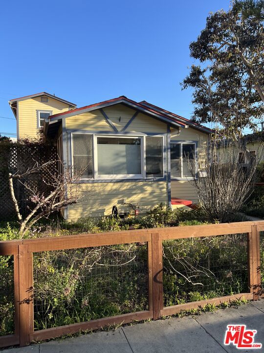 MLS# 23255453
