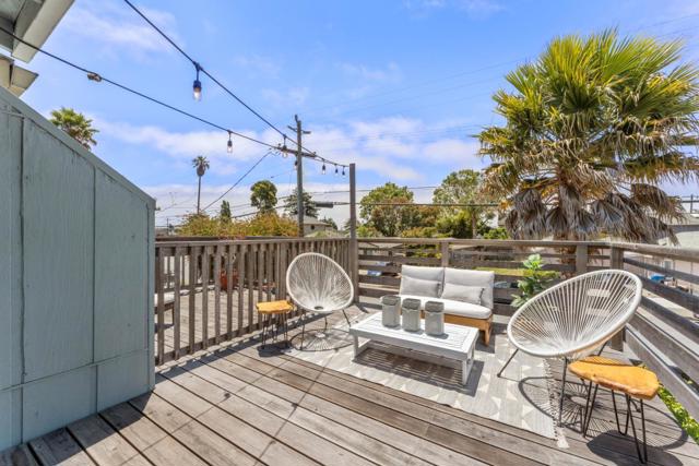 260 Walk Circle, Santa Cruz CA: https://media.crmls.org/mediaz/28576533-5dd1-4660-9a85-1bf8d7cfd833.jpg