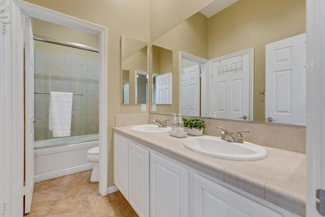 Image 38 of 80 For 49130 Escalante Street