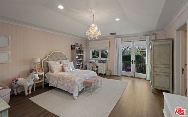 Image 17 of 21 For 1064 Amalfi Drive