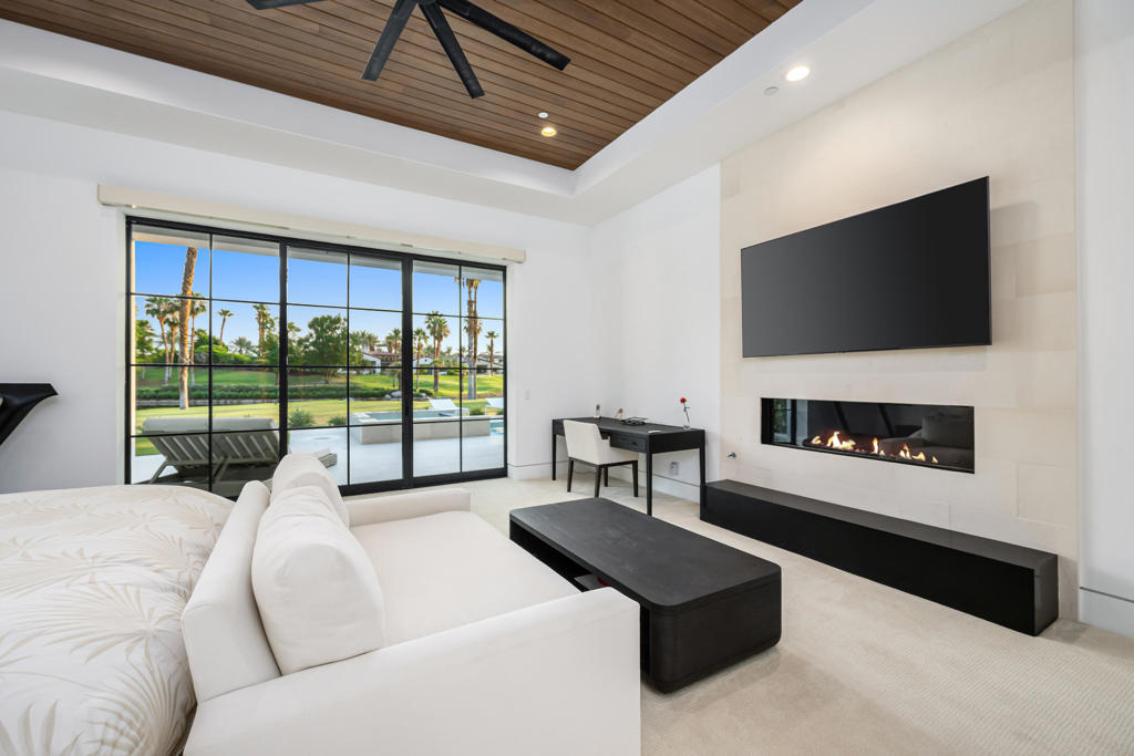 MLS #219132942DA image #15