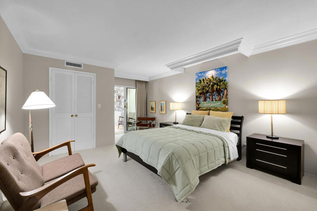 246 E Avenida Granada, Palm Springs, CA 92264