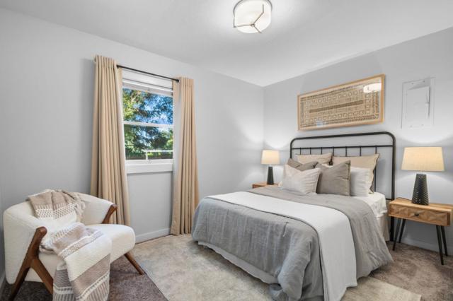 19050 Camino Barco, Saratoga CA: https://media.crmls.org/mediaz/28589b02-d1ff-46f3-bc33-ea011db05ab7.jpg