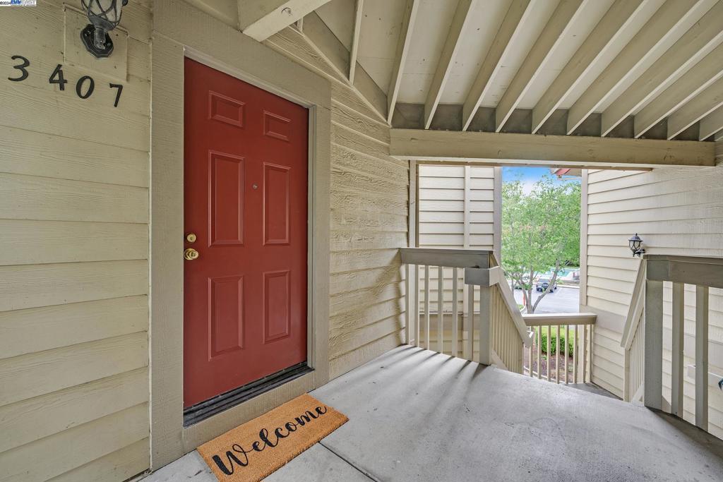 3407 Smoketree Commons Dr