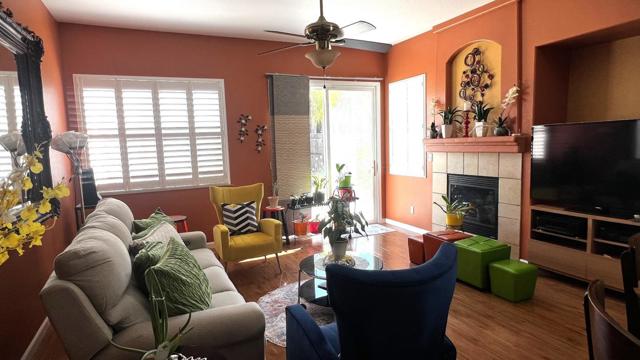 1732 W Westlake Drive, Roseville CA: https://media.crmls.org/mediaz/2859e0ca-3d80-4a1d-a42e-bdb2d1c673a9.jpg
