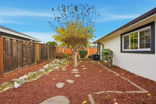 2165 Bray Avenue, Santa Clara CA: https://media.crmls.org/mediaz/285ab455-7d0d-4b6e-b7c4-572da3fcb09b.jpg