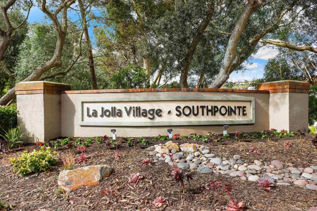 8069 Caminito Gianna, La Jolla CA: https://media.crmls.org/mediaz/285ab62f-7081-49ae-9b52-4d2532a3b1c2.jpg