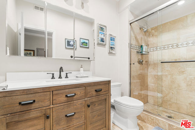 2 Bed Home for Sale in Los Angeles, California