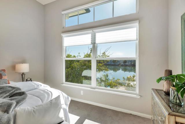 701 Baltic Circle, Redwood City CA: https://media.crmls.org/mediaz/285af35a-cc05-461f-99ec-873ba659f9c4.jpg
