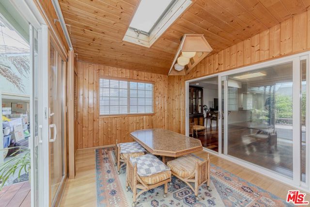11210 Mcdonald Street, Culver City CA: https://media.crmls.org/mediaz/285b56f7-bb04-41fa-a81d-a41568eaeefc.jpg