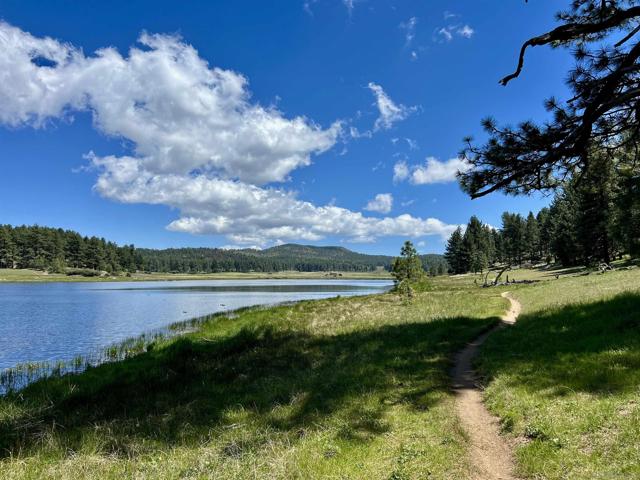 305 Los Huecos, Mount Laguna CA: https://media.crmls.org/mediaz/285e6eff-058d-44bd-bc64-4691434df47f.jpg