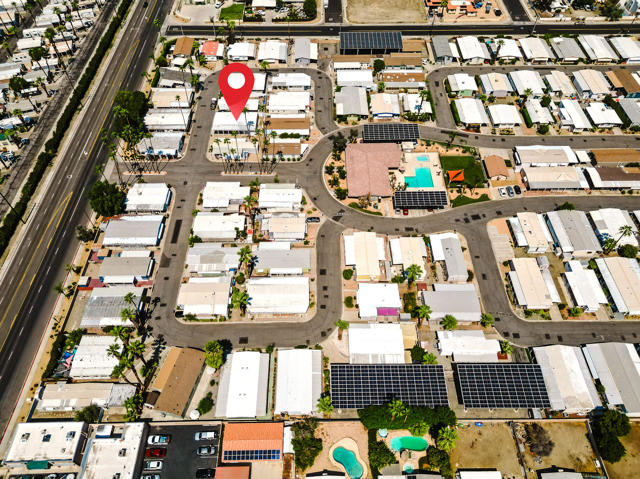 88 Dunes Circle, Cathedral City CA: https://media.crmls.org/mediaz/285e739f-6aa3-49dc-8ed3-61fea7151e1c.jpg