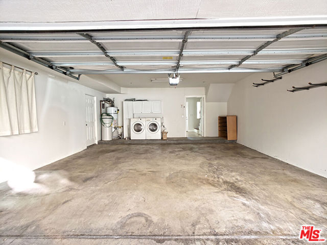 821 S Gramercy Place, Los Angeles CA: https://media.crmls.org/mediaz/285fab78-6c14-4ee8-8429-81474a0e9090.jpg