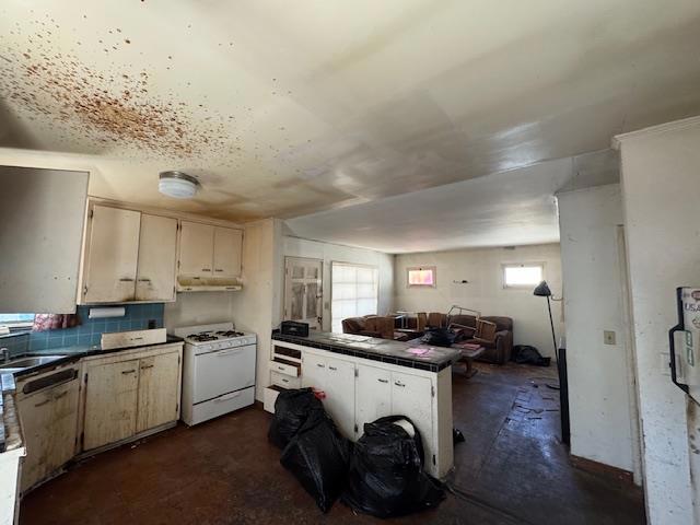 732 Ellsworth Place, Palo Alto CA: https://media.crmls.org/mediaz/2861df08-9d67-483a-8527-d1ce47f7f71c.jpg