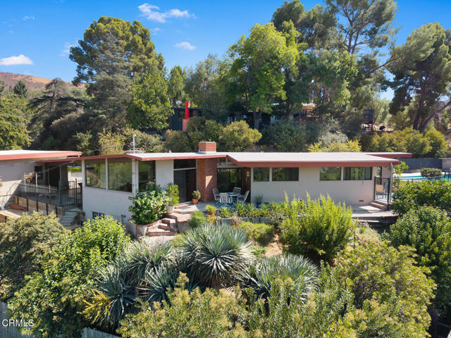 9728 Shadow Island Drive, Shadow Hills CA: https://media.crmls.org/mediaz/28632d0d-e2f9-42c0-811c-47480323f14d.jpg