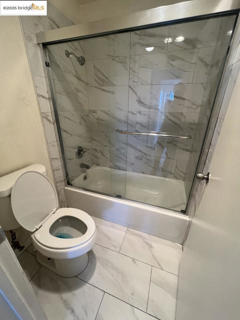 29626 Red Oak CT, Hayward CA: https://media.crmls.org/mediaz/286343e8-4b7b-4baa-a320-84051e088c91.jpg