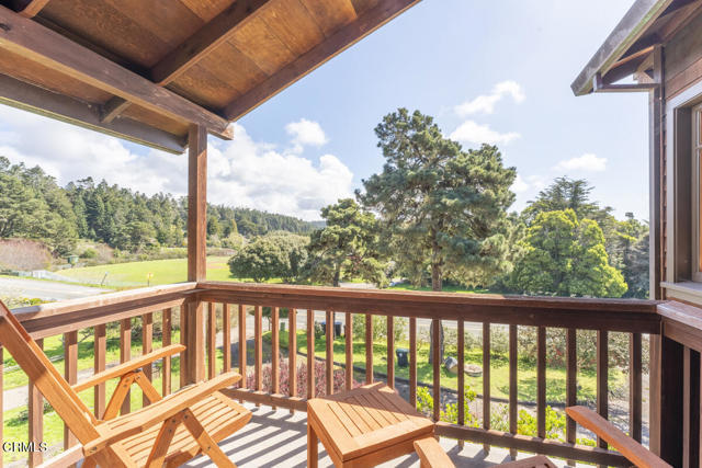 44920 Little Lake Road, Mendocino CA: https://media.crmls.org/mediaz/2863511b-12e8-4026-be80-92eb3b729eab.jpg