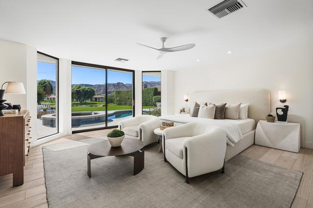 11 Sussex Court, Rancho Mirage CA: https://media.crmls.org/mediaz/2864a83a-2707-4c68-84c3-b88c8cb96a33.jpg