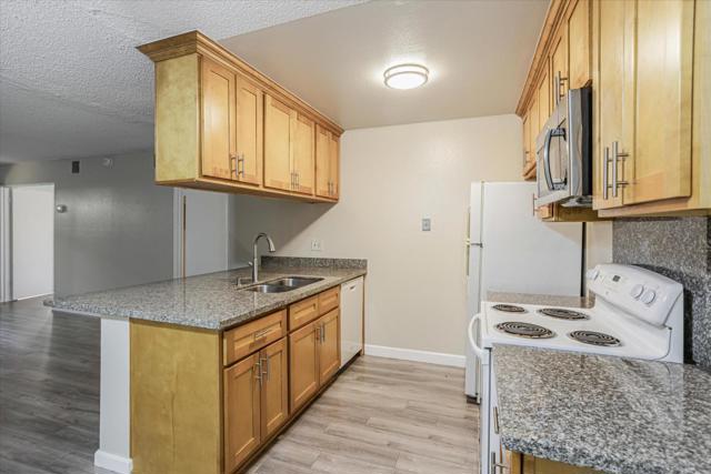 259 N Capitol Avenue, San Jose CA: https://media.crmls.org/mediaz/2864ea6b-4eef-4198-81b9-1ed28e567512.jpg