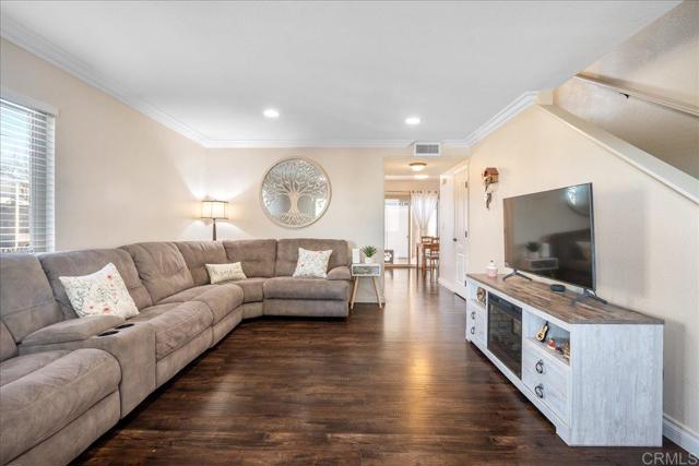 Detail Gallery Image 7 of 24 For 1463 N Broadway, Unit a, Escondido,  CA 92026 - 2 Beds | 1/1 Baths