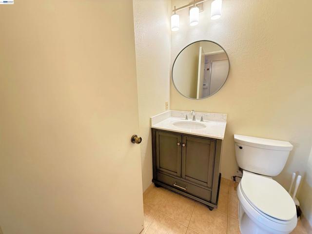 Image 8 of 23 For 710 Fountainhead Dr