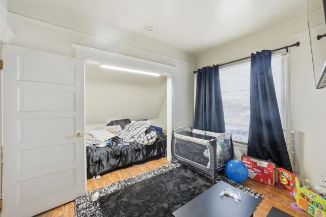 309 N 5th Street, San Jose CA: https://media.crmls.org/mediaz/28661161-3d8b-464e-a354-803a778aeb8f.jpg