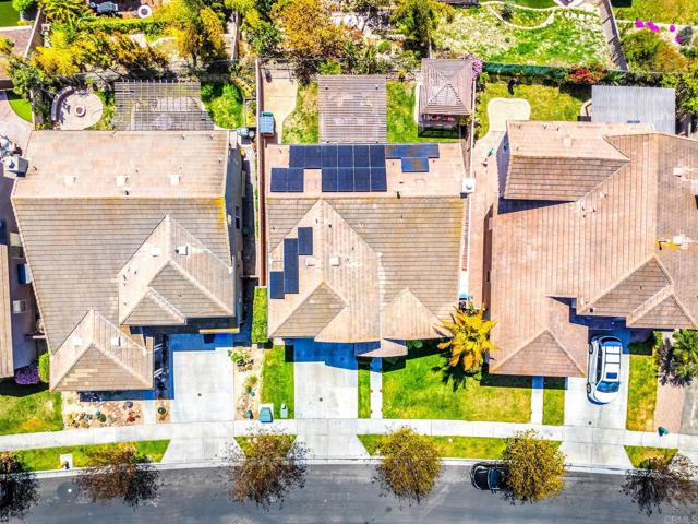 1396 Carneros Valley Street, Chula Vista CA: https://media.crmls.org/mediaz/28664ec9-c73f-4c55-9b7b-41f8d94106f4.jpg