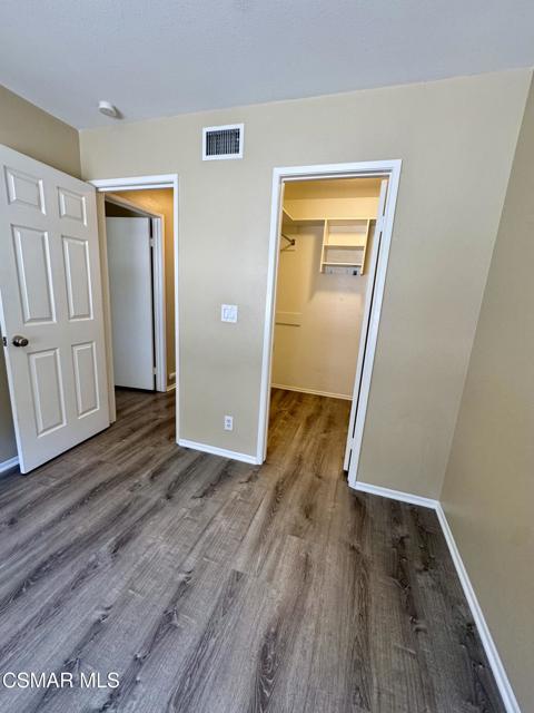 2014 Avenida Placida, Simi Valley CA: https://media.crmls.org/mediaz/2866d5ba-f3a0-475a-b709-fd4591987cff.jpg