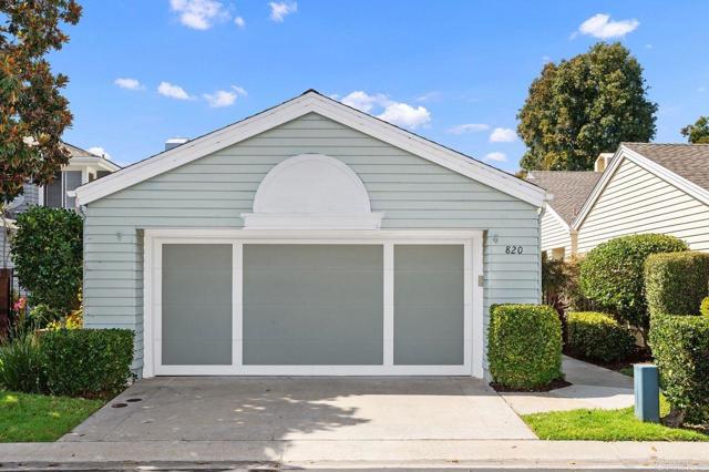 820 Daphne Court, Carlsbad CA: https://media.crmls.org/mediaz/2866f7b7-754d-4843-b405-babd181ab556.jpg